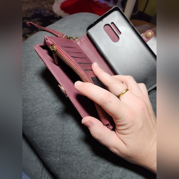 One plus 8 pro wallet phone case - Picture 5 of 5